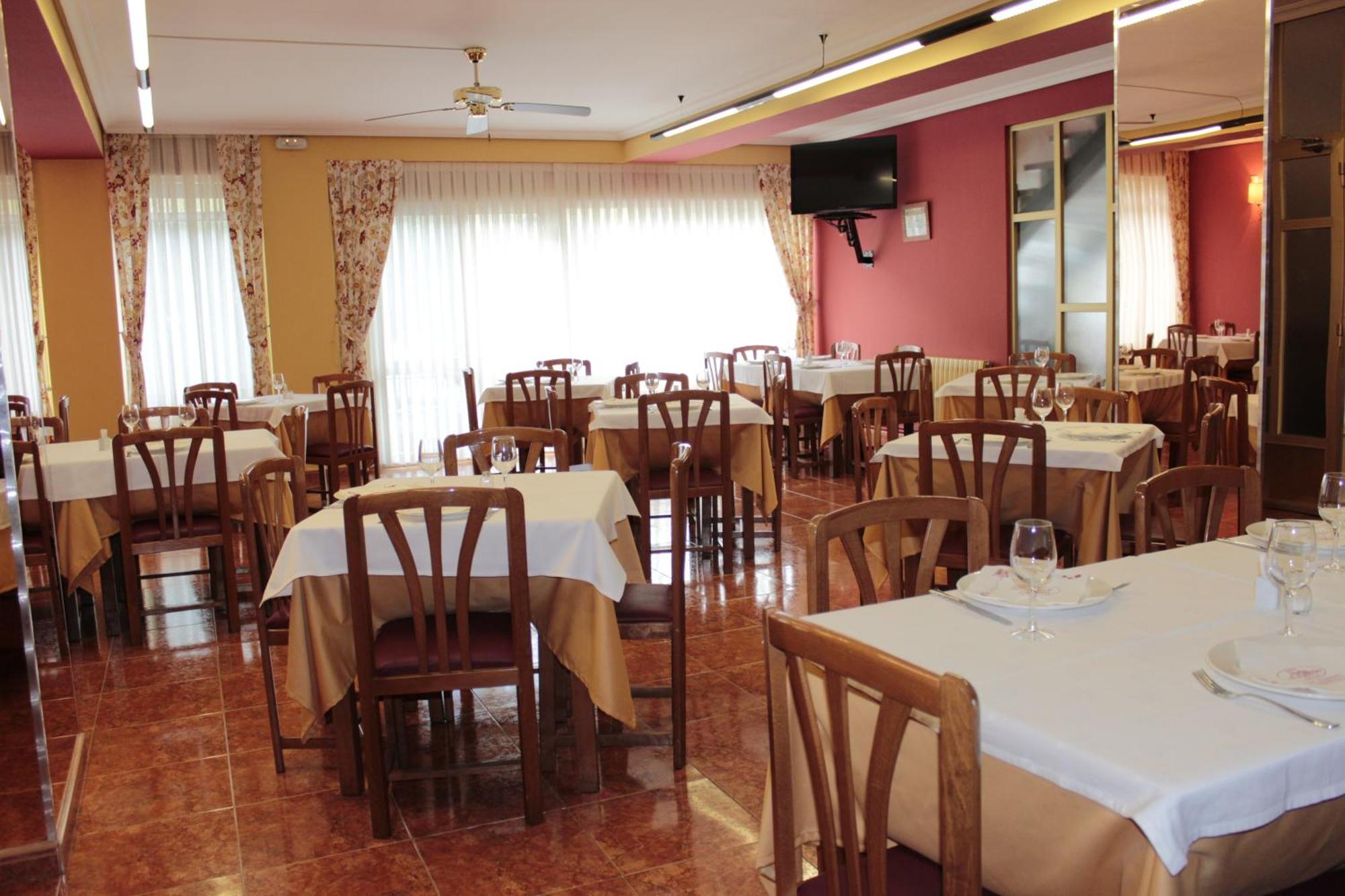 Hotel Penagrande Cangas De Narcea Extérieur photo