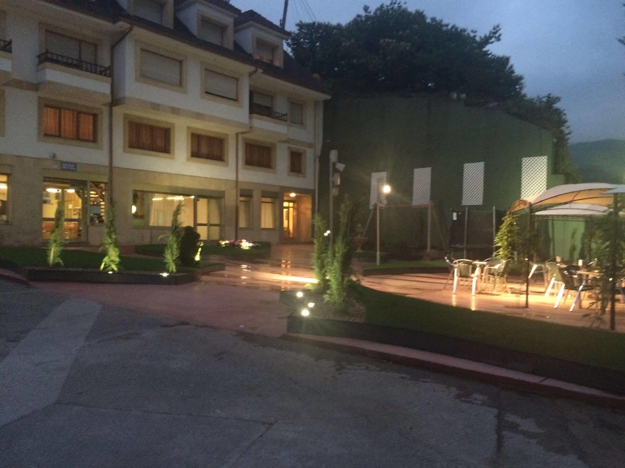 Hotel Penagrande Cangas De Narcea Extérieur photo