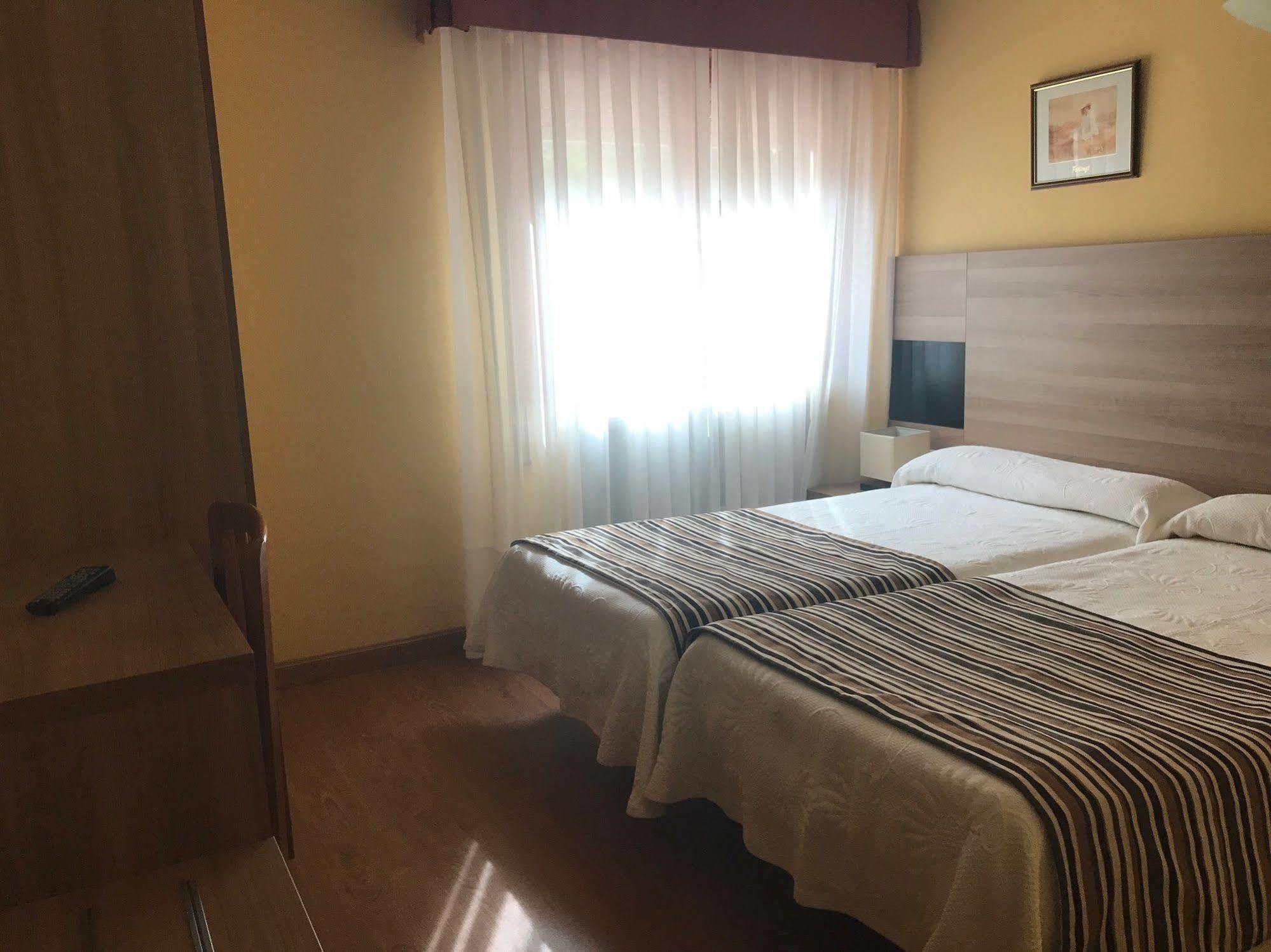 Hotel Penagrande Cangas De Narcea Extérieur photo