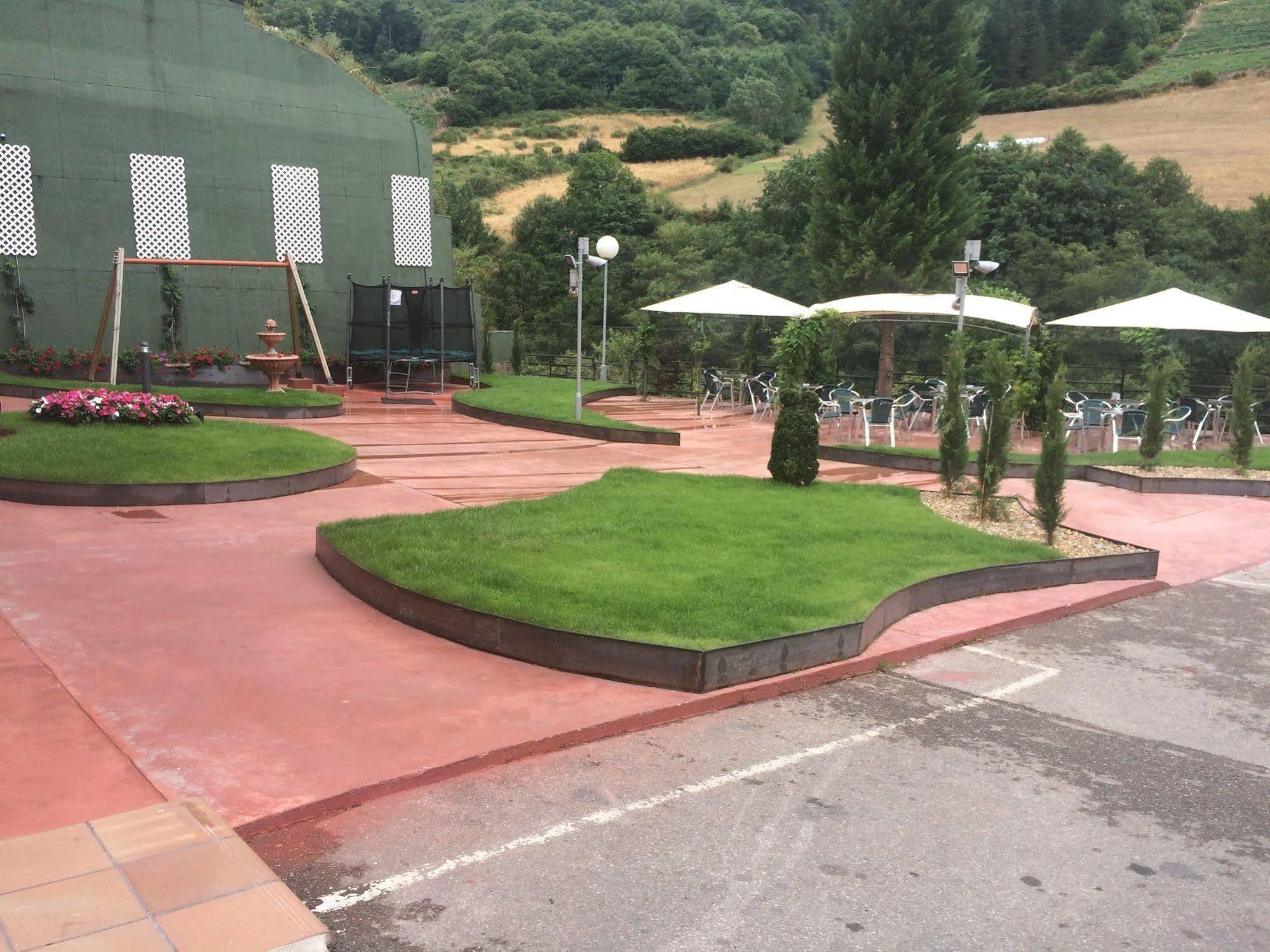 Hotel Penagrande Cangas De Narcea Extérieur photo