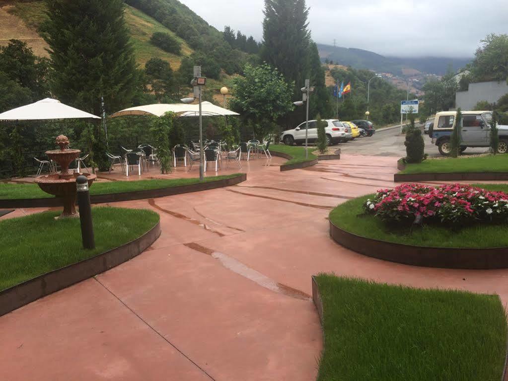 Hotel Penagrande Cangas De Narcea Extérieur photo